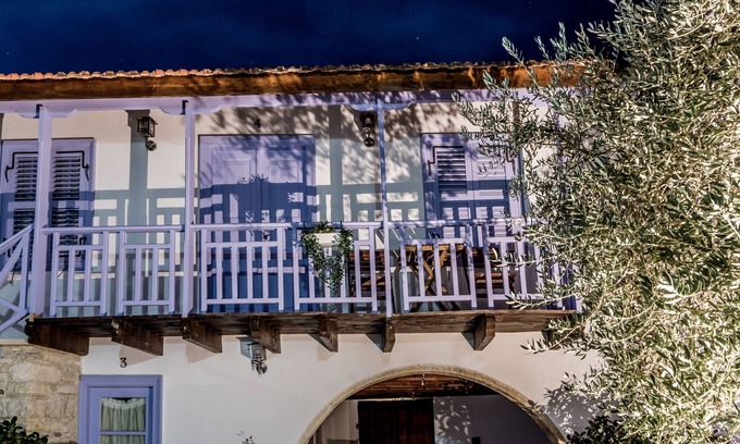 Agios Theodoros Apartment | Konatzi tou Flokka Apartments