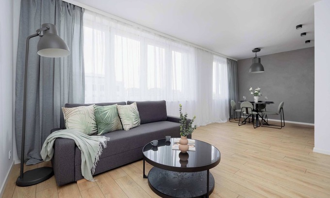 Targowek Apartment | Kondratowicza 18 | Modern Apartment | Parking