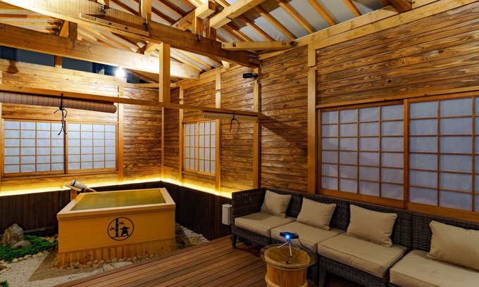 Higashishinsaibashi House | KONJAKUSO Osaka Shinsaibashi TARUKAISEN Rooftop SPA/Osaka Ōsaka