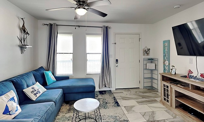 Rockport Condo | Kontiki Beach Resort #314 | Water Views + Pool