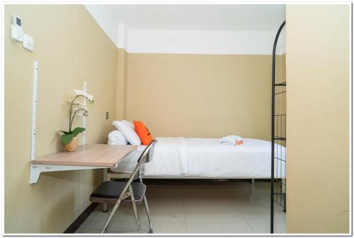Old Jakarta House | KoolKost near Lokasari Square (Minimum Say 6 Nights)