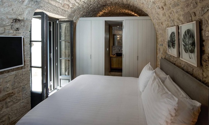 Oitylo House | Korona Boutique Hotel - Deluxe Room