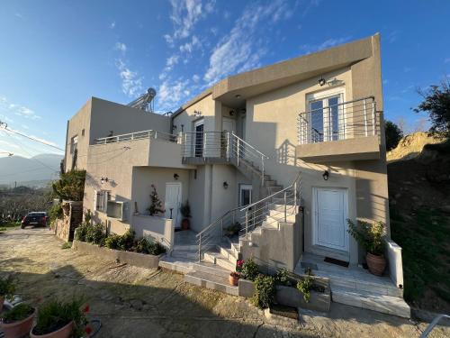 Zaros Apartment | Kourites Apartments