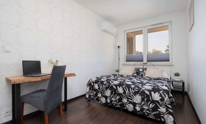 Bialoleka Apartment | Kowalczyka 1 | Comfortable Apartment | Parking
