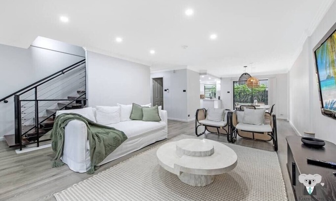 Alexandria House | KozyGuru | Alexandria | Stylish Family House