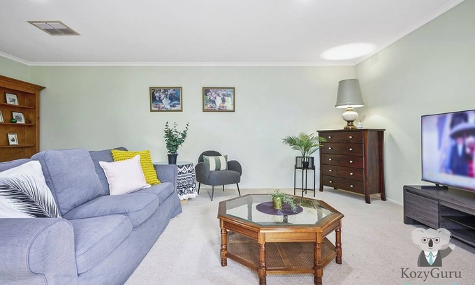 Glen Waverley House | KozyGuru | Glen Waverley | Quiet Home Near Park