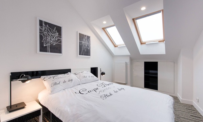 Stare Miasto Apartment | Krakow Old Town, 3 bedrooms, 2 bathrooms, aircon, 8 guest
