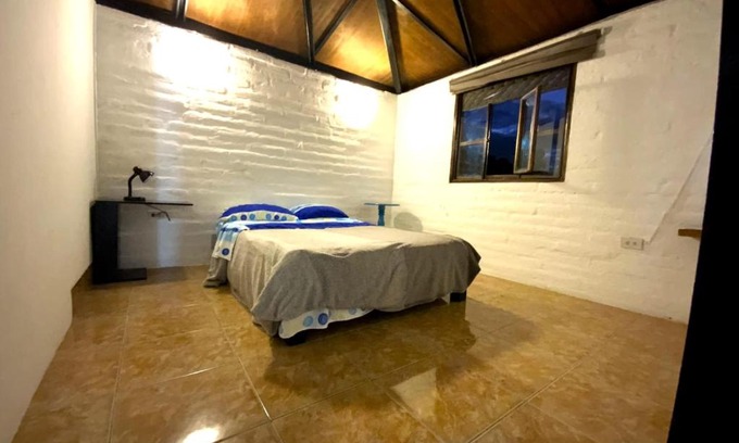 Sangolqui House | KUFA House