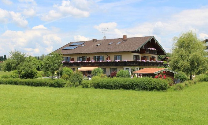 Bad Endorf House | Kurparkpension Stephan