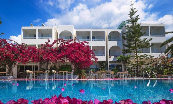 Omonia Apartment | Kyparissia Beach Double Room Sea View BB 2 people