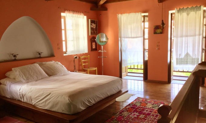 Skopelos House | KYRIA FLORENCE BEAUTIFUL ARTISTS HOUSE, SKOPELOS MAMAMIA ISLAND VERY QUIET.