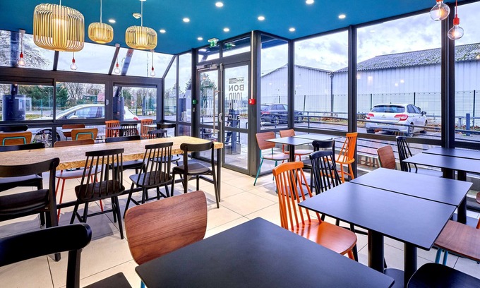 Toulon-sur-Allier Hotel | Kyriad Direct Moulins Sud - Yzeure