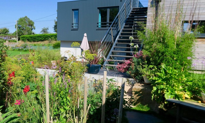 Tregastel House | L'ÎLOT Charming eco-lodge