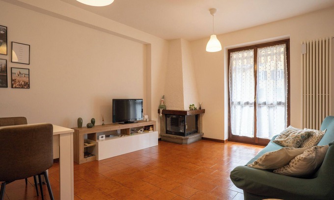 Introbio Apartment | L'Abete - Introbio family Apartment