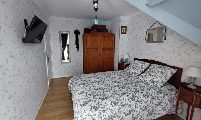 Hamars Bed & Breakfast | L'ABRIGIT chambre D-DAY