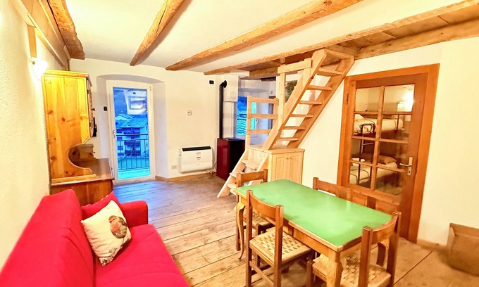 Campodolcino Apartment | L'Antica Posta - 700m from the Sky Express