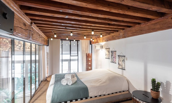 Boucle - Gros Caillou Apartment | L'Atelier de Pierre - Charmant T4 à la Croix Rousse