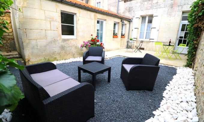 Rochefort Apartment | L'Authentique 1 - Close to town center & thermal baths