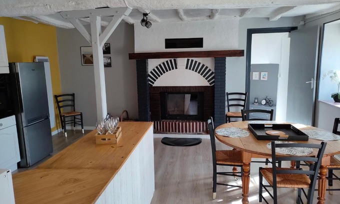 Lys-Haut-Layon House | L'Autre Maison