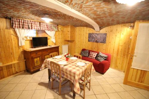 Brusson Apartment | L'ermellino Bilocale in Centro - Affitti Brevi Italia