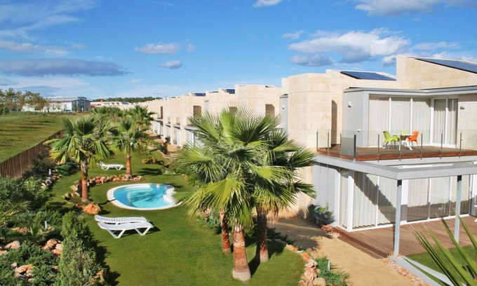 L'Escala Apartment | L'Escala Resort