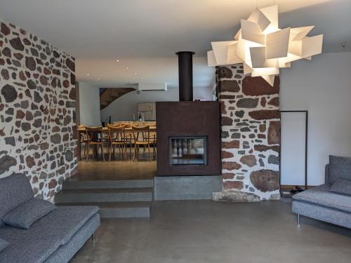 Saint-Just-pres-Brioude House | L'Etable - Le Hameau des Volcans, Maison de Vacances Luxe & Confort