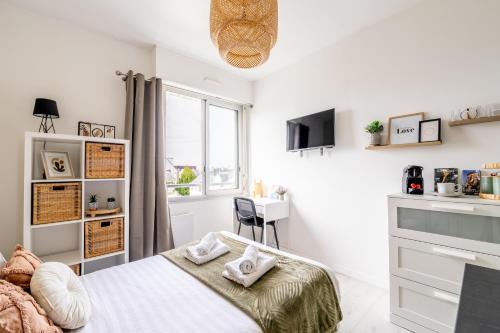 Saint-Nazaire Apartment | L'Oasis - Studio à 350m de la mer & du centre ville