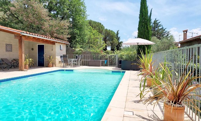 Eus House | L'Ours Brun holiday rental