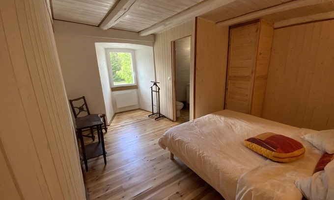 Saint-Georges-de-Levejac Bed & Breakfast | L'Oustaliere, EDITH room, spa and sauna access