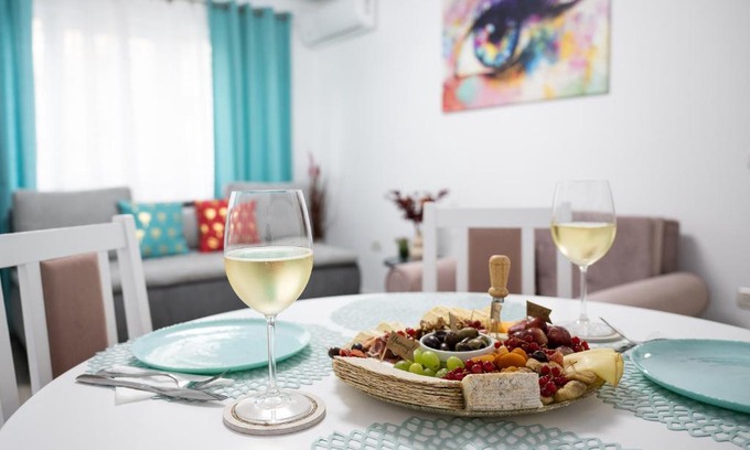 Otelu Rosu Apartment | L&R Boutique Apartment
