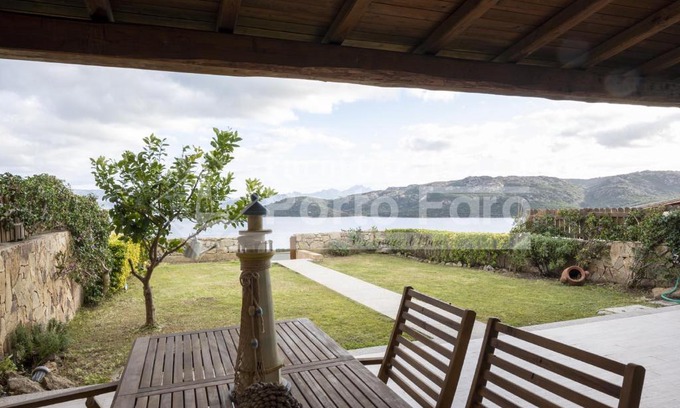 Capo d'Orso Villa | L324 - Bilocale con giardino e vista mare panoramica a Porto Mannu