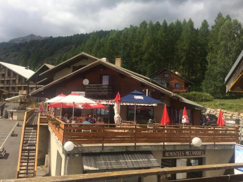 Saint-Michel-de-Chaillol Hotel | La bagatelle