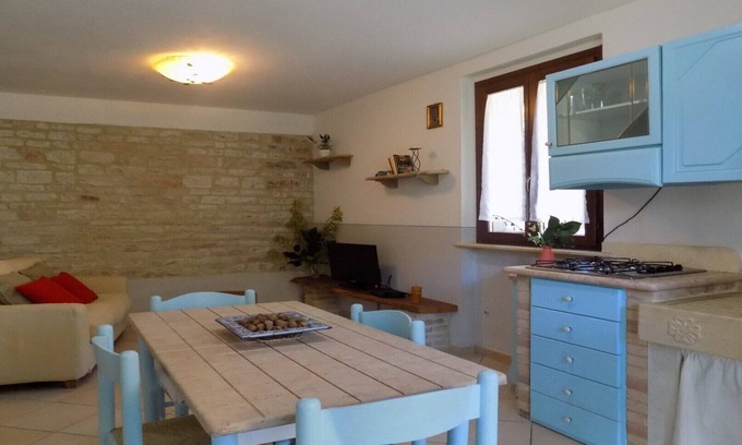 Acqualagna Apartment | "La Baiona" Apt. Sunflower