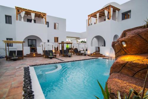 Kamari Apartment | La Belle Vie - Santorini - Adults Only