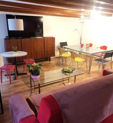 La Neuveville Hostel | La Bergerie
