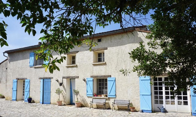Arthes Bed & Breakfast | La Bergerie De Valerie