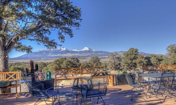 Fort Garland House | La Blanca Vista Lodge-Epic Mt. Blanca Views, Minutes from Mtn. Home Reservoir!