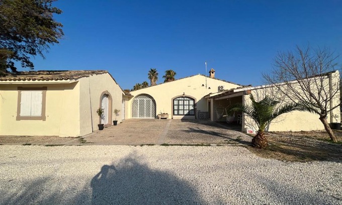 Gallina Apartment | La Bouganville