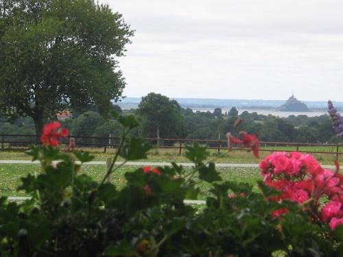 Dragey-Ronthon Bed & Breakfast | La Bretonniere