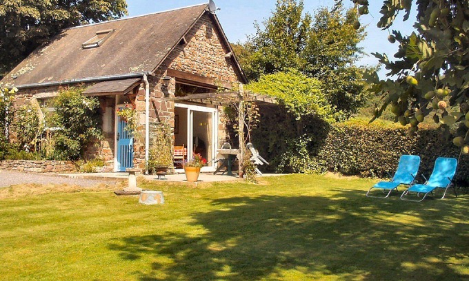 Saint-Denis-le-Gast Cottage | La Cachette stone detached gite in peaceful Normandy with own private garden