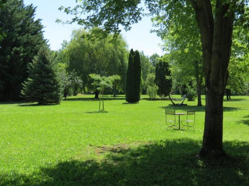 Laragne-Monteglin Bed & Breakfast | La Campagne en Ville