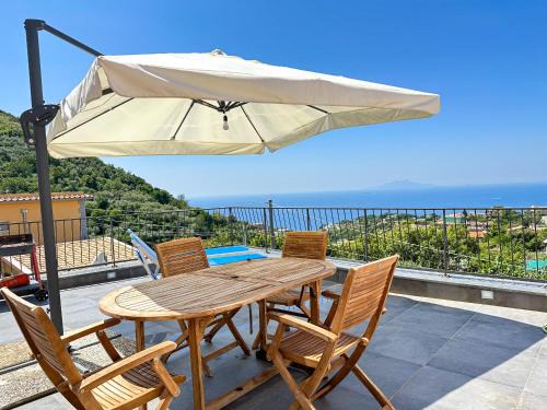 Termini House | La Campanella - De Vivo Realty