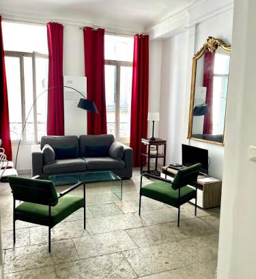 Ecusson Apartment | La Canourgue, Appart de charme ,Parking gratuit