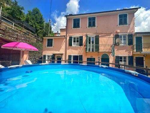 Borzonasca Apartment | La casa con giardino, vicino al ruscello segreto