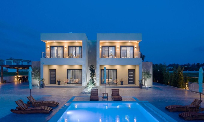 Agrilia Apartment | La casa de zante - Ground Floor Suite