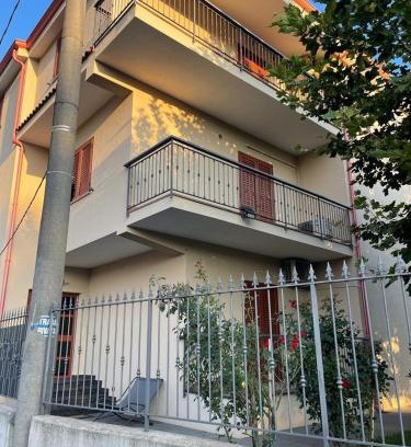 Lamezia Terme Apartment | La casa dei tre platani