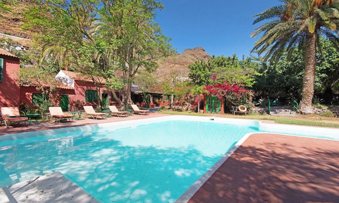 Agaete House | "La Casa Del Molino De Viento" with Mountain View, Private Heated Pool & Wi-Fi