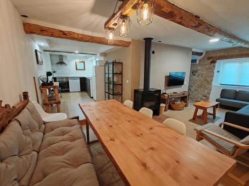 Tragacete House | La Casa del Norte