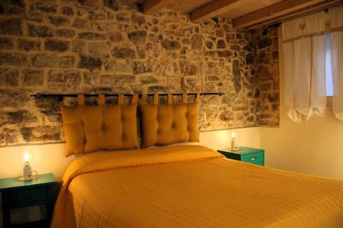 Giucano Apartment | La Casa del Sole a Cosy Nest in Lunigiana, Tuscany