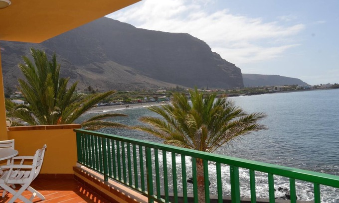 Playa de la Calera Ski Chalet | La Casa Grande